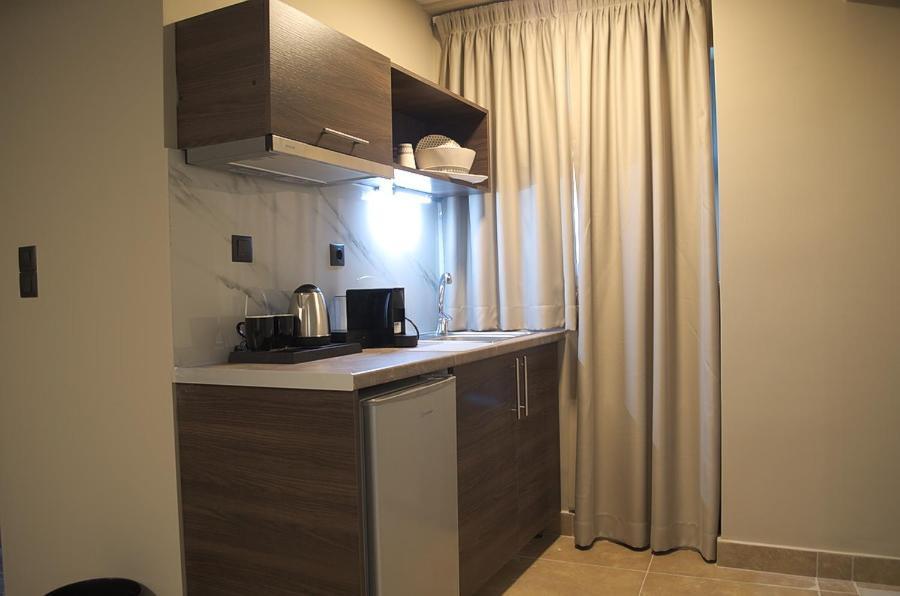 Elaea Boutique Apartments Piraeus Exterior photo