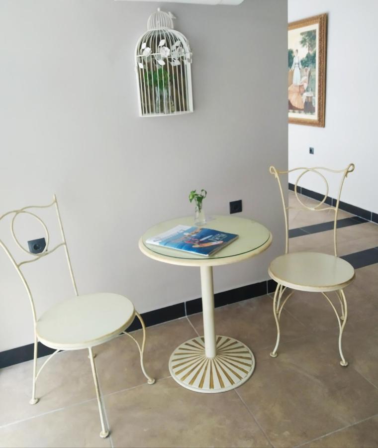 Elaea Boutique Apartments Piraeus Exterior photo